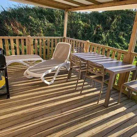 Mobil-home 28 M2, 2 Et Terrasse *